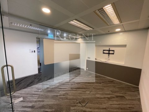 THE CENTER (中環中心) THE CENTER (中環中心)