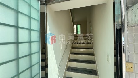 西徑村