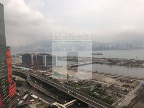 YHC TWR (恩浩國際中心) 