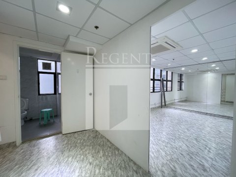 Chung Fung Com Bldg (松鳳商業大廈) 