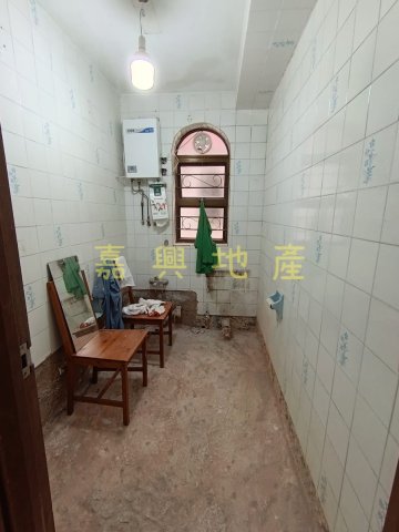 謝屋村