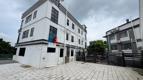 南山村