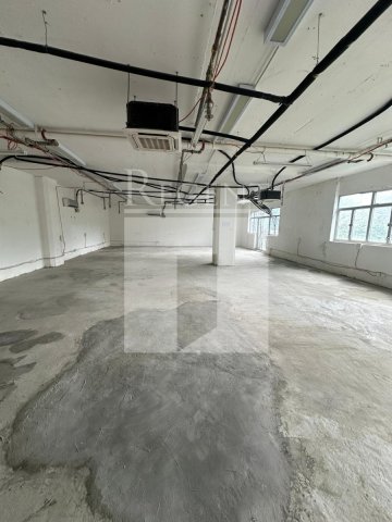 黄竹坑工业大厦, 香华工业大厦
