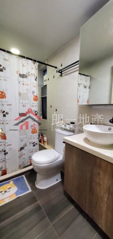 錦上路村屋