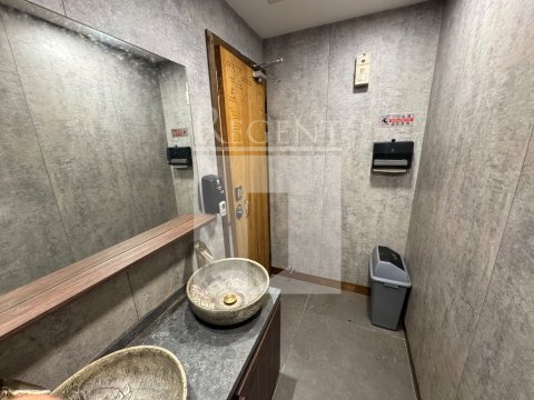Hong Kong Property, Hong Kong Office
