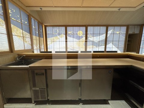 Shop for lease, shop for rent