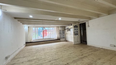 西貢市中心市場街