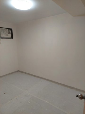 謝屋村