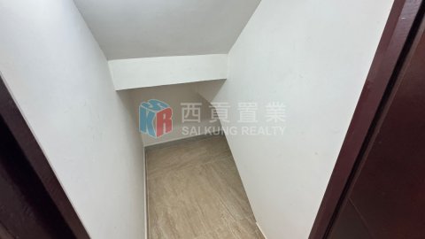 菠蘿輋