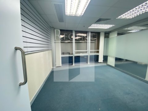 LAWS COM PLAZA (羅氏商業廣場) 
