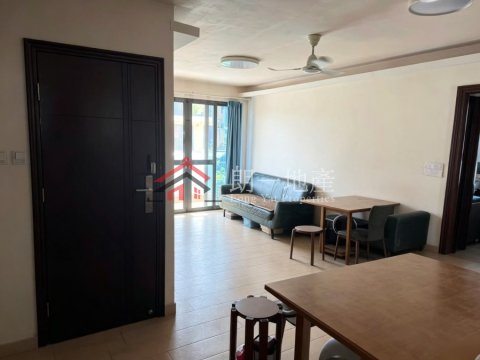 錦上路 大路邊屋苑