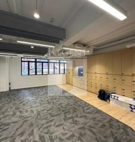 Wan Chai Office, Queen