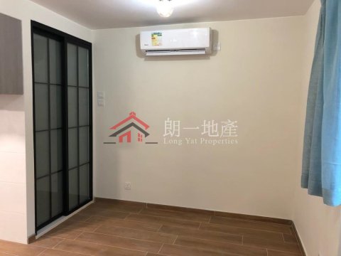 錦上路村屋