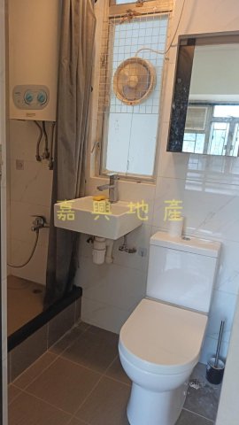 河畔花園 B座