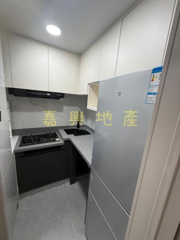 河畔花園 B座