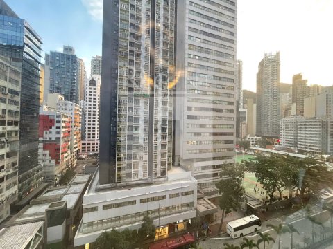 On Hong Com Bldg (安康商業大廈) 