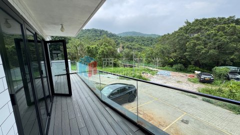 南山村