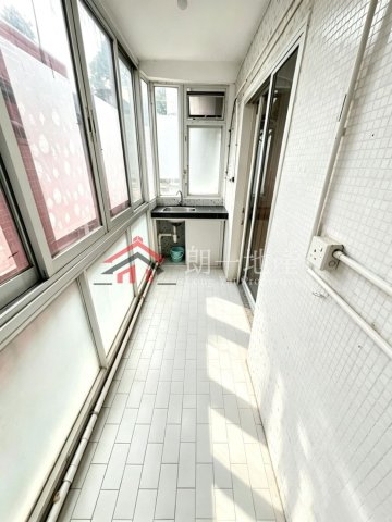 錦上路村屋