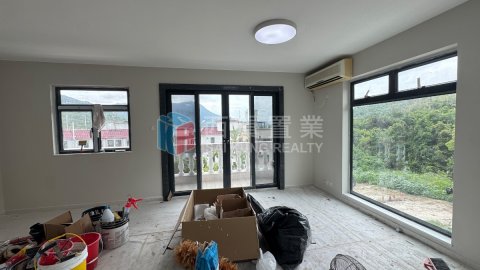 榕樹澳村