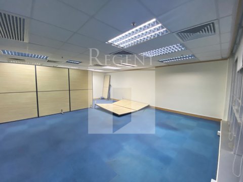 LAWS COM PLAZA (羅氏商業廣場) 