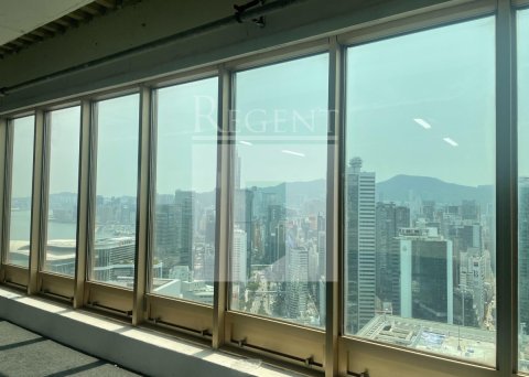 Far East Finance Ctr (遠東金融中心) 