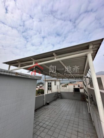 青山公路村屋