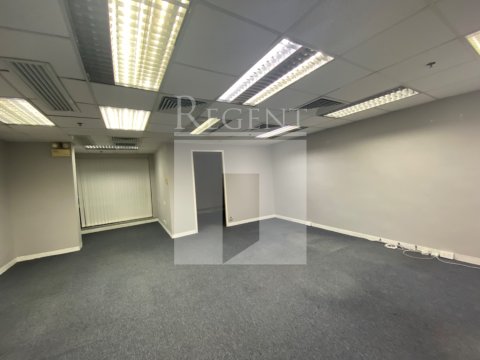 LAWS COM PLAZA (羅氏商業廣場) 