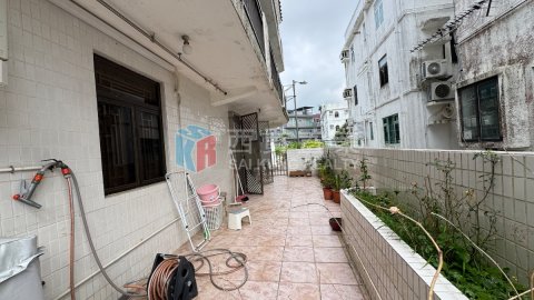 井欄樹村