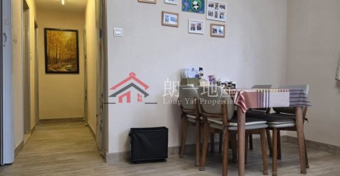 錦上路村屋