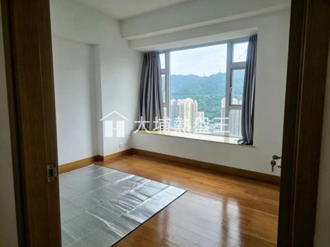 御林峰  