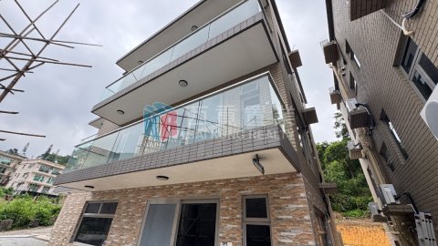 菠蘿輋