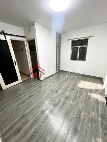 錦上路村屋