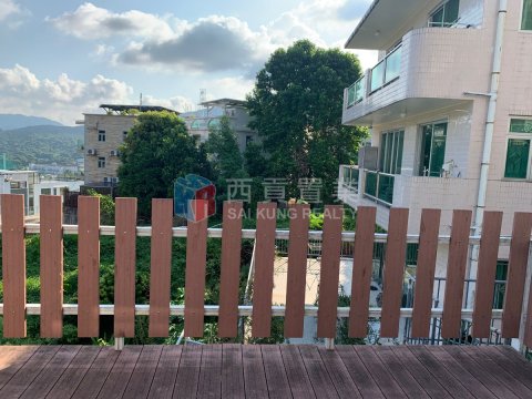 菠蘿輋