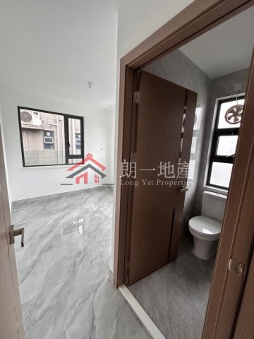 錦上路村屋