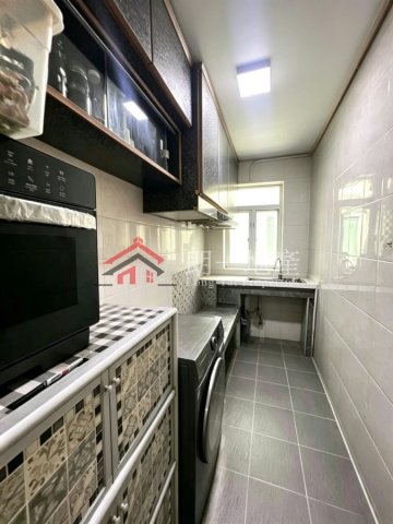 元朗南近路邊屋苑式三樓連天台