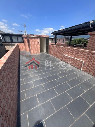 錦上路村屋