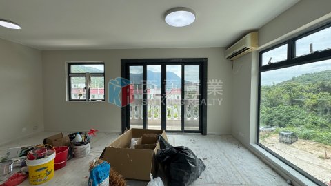 榕樹澳村
