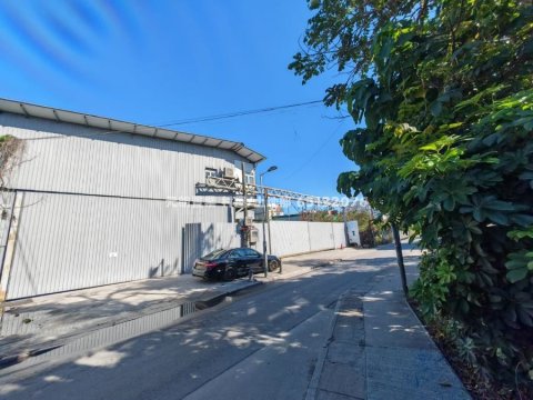 深灣路18000尺密封倉
