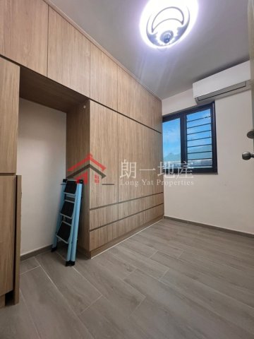 錦上路村屋