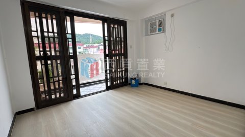 井欄樹村
