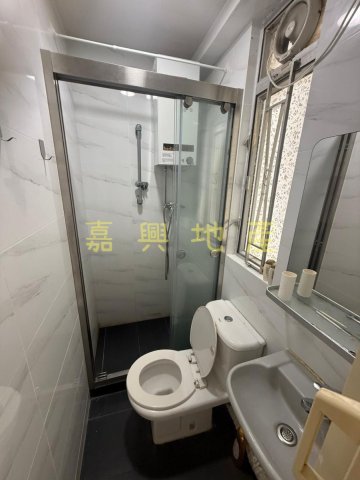 河畔花園 D座