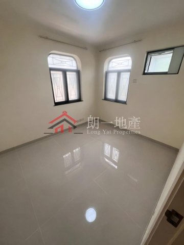 步行西鐵全新裝修700呎三房租