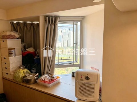 希爾頓中心  