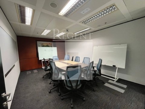 The Center (中環中心) 