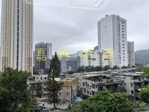 插桅杆新村