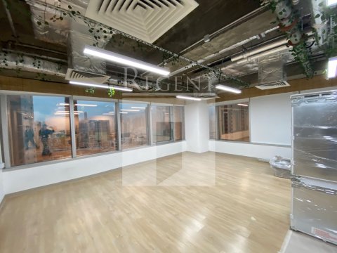 PIONEER CTR (始創中心) 
