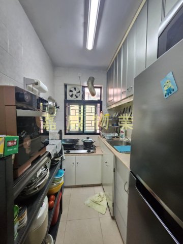 新屋家村