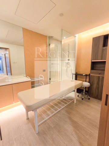 Hong Kong Property, Hong Kong Office