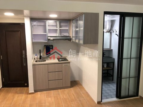 錦上路村屋