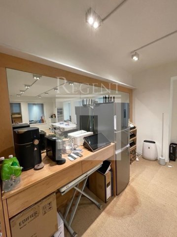 Hong Kong Property, Hong Kong Office